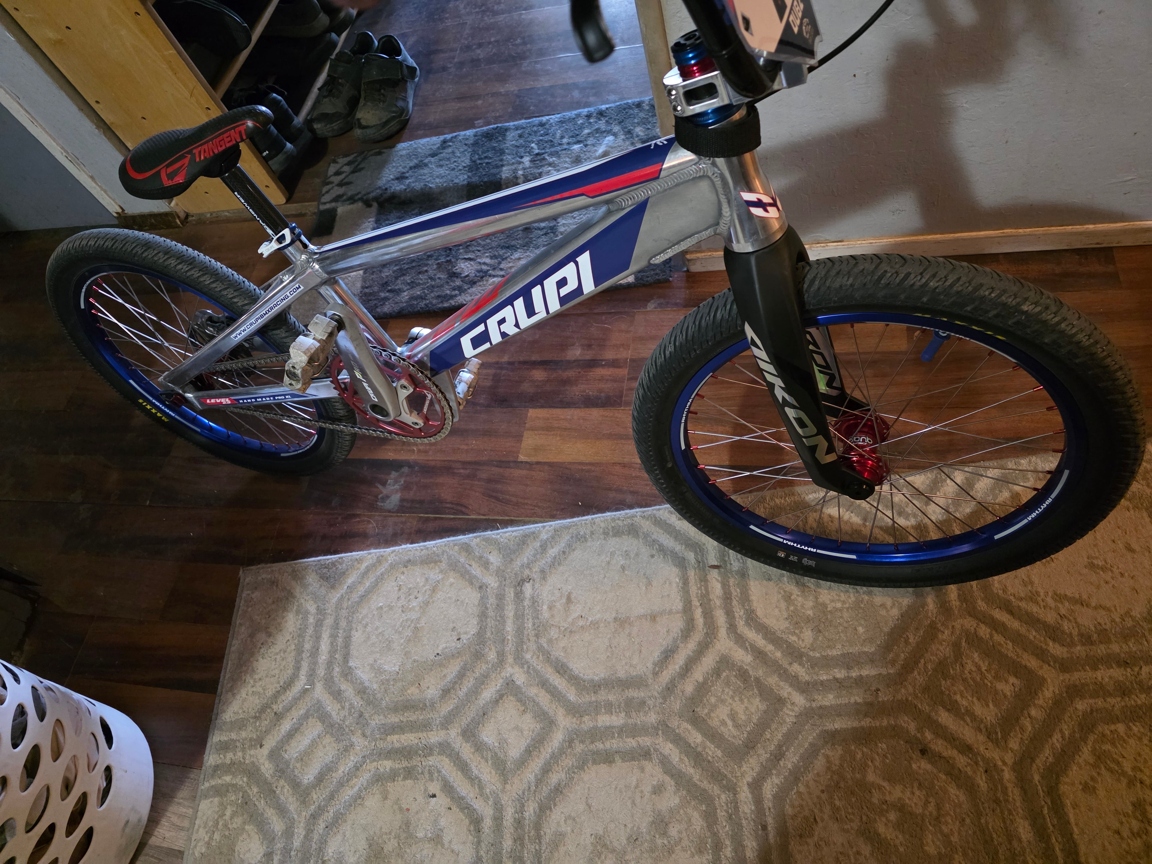 Custom Completes